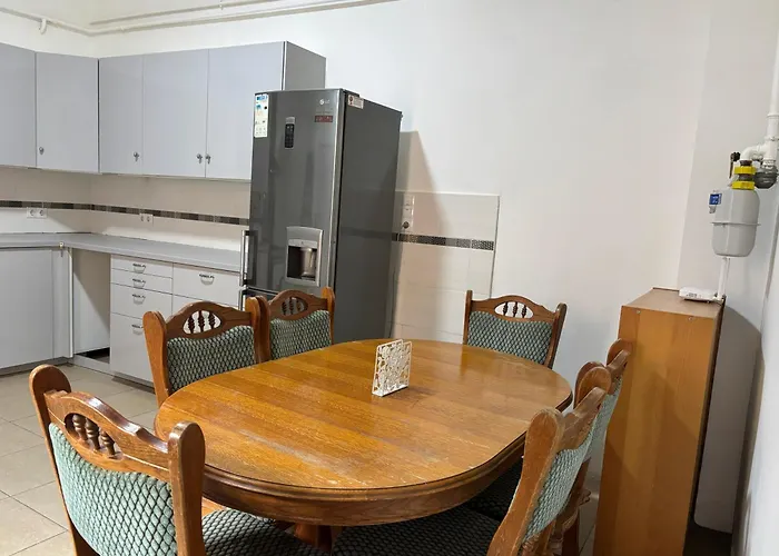 Apartamento Biet Thu Nha Vuon